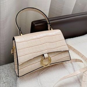 Shein | Metal Ring Croc Bag